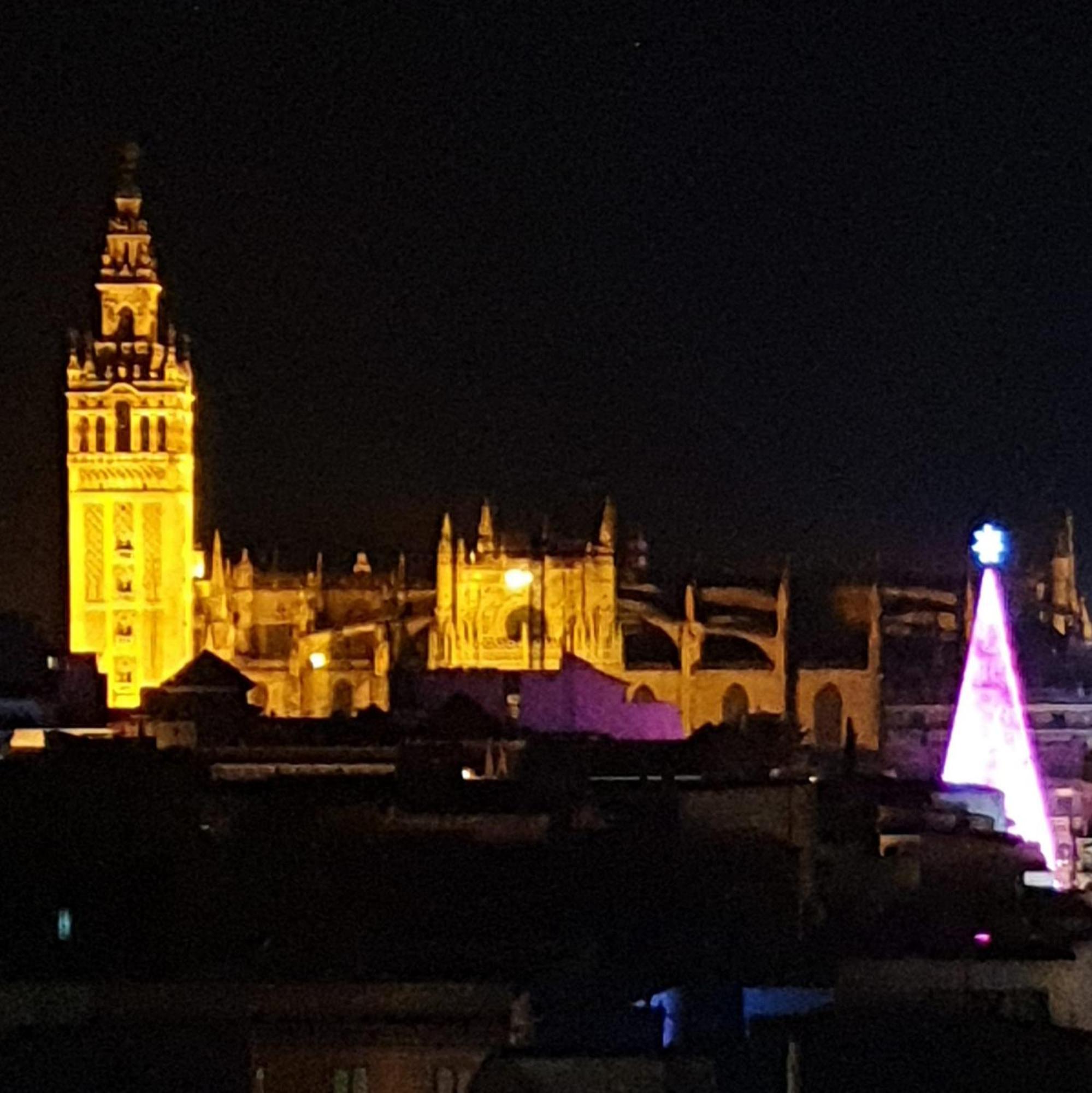 Avanti La Campana, Con Un Balcon Que Te Enamorara Del Ambiente De Appartement
